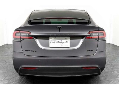 TESLA MODEL X - 2