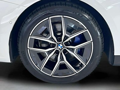 2025 BMW 5 SERIES 照片 6