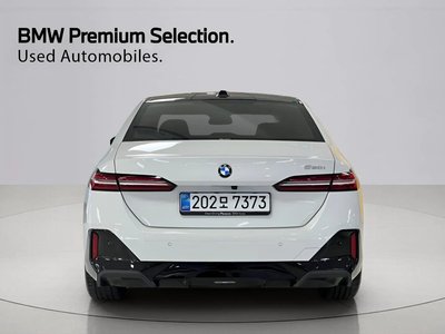 2025 BMW 5 SERIES 照片 3