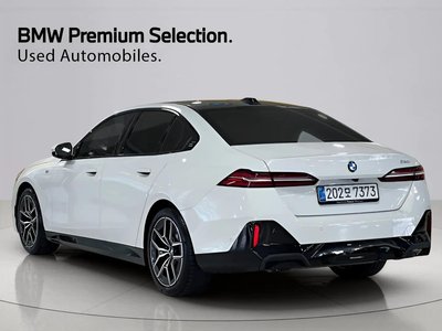 2025 BMW 5 SERIES 照片 4
