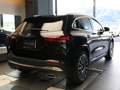 MERCEDES-BENZ GLA - 8