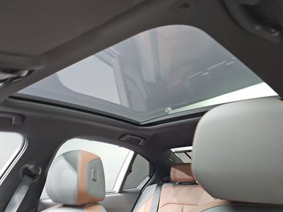 صورة مصغرة 32 لـ 2024 BMW I5