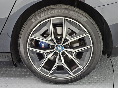 2024 BMW I5 photo 8