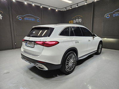 MERCEDES-BENZ GLC - 4