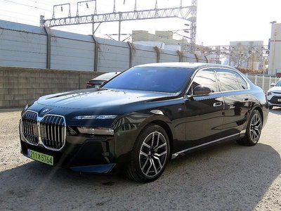 BMW 7 SERIES - 1