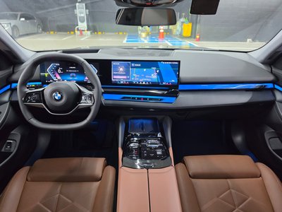 صورة 5 لـ 2025 BMW 5 SERIES