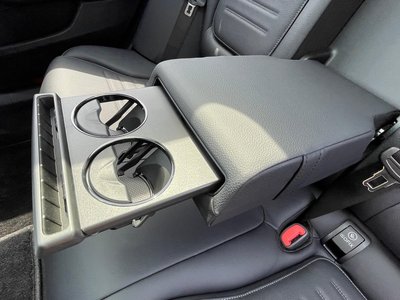2025 Mercedes-BENZ C-CLASS — миниатюра 27
