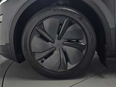 TESLA MODEL Y - 6