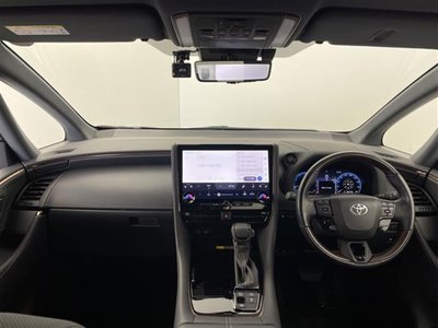 TOYOTA ALPHARD - 2