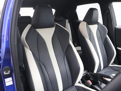 2025 Lexus LBX 缩略图 43
