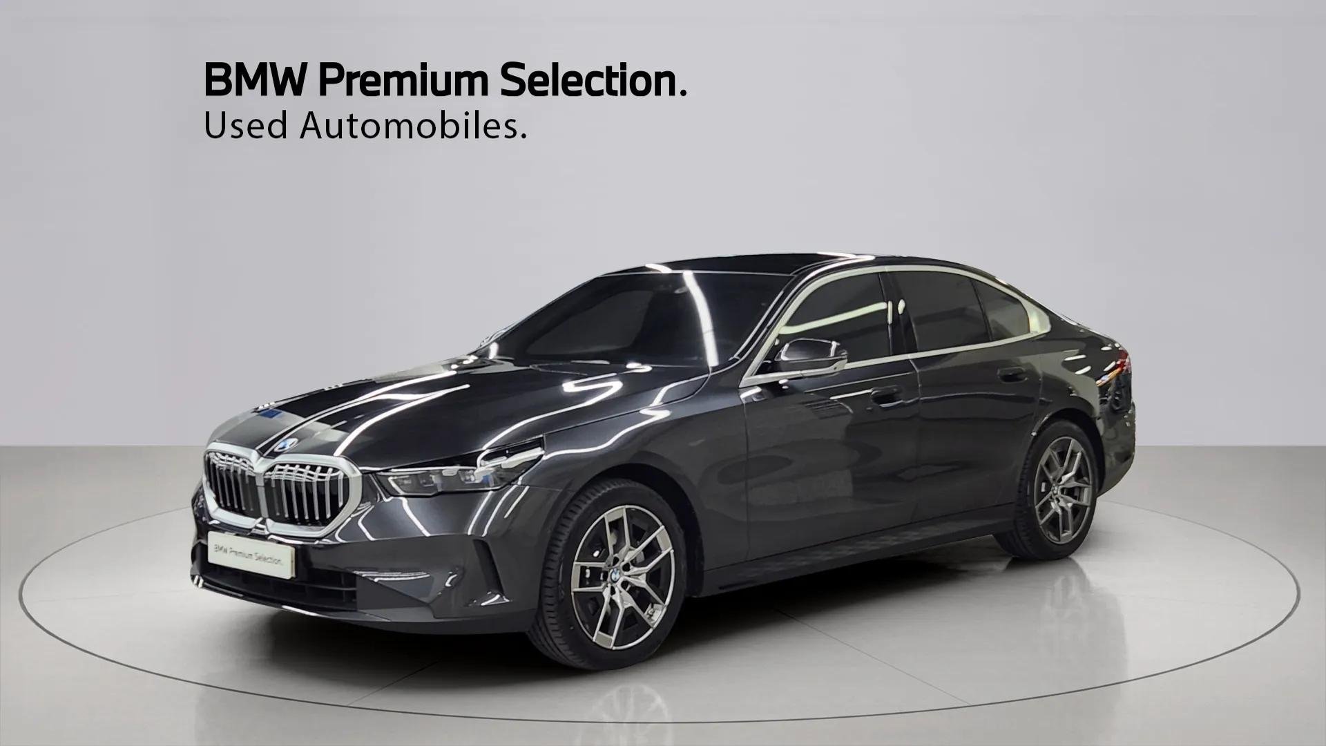 BMW 5 SERIES - View 1