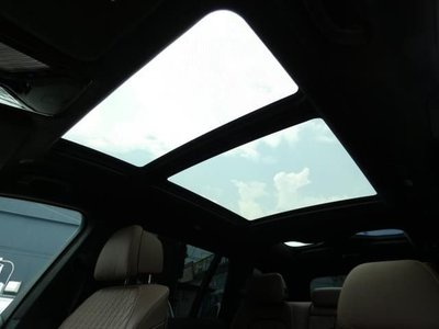 صورة 9 لـ 2024 BMW X7