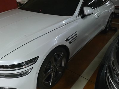 GENESIS G80 (RG3) - 5
