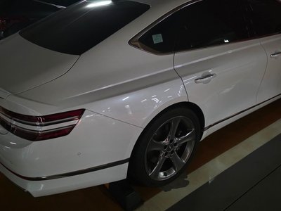 GENESIS G80 (RG3) - 4