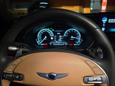GENESIS G80 (RG3) - 10