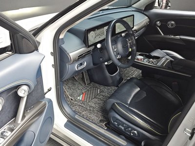 2022 Genesis GV60 — миниатюра 11