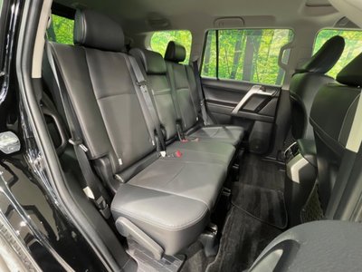 TOYOTA LAND CRUISER PRADO - 9