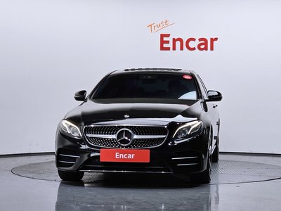 MERCEDES-BENZ E-CLASS - 2