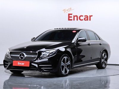 MERCEDES-BENZ E-CLASS - 1