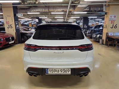 PORSCHE MACAN - 6
