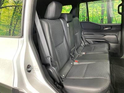 TOYOTA LAND CRUISER 250 - 8