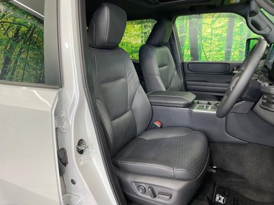 TOYOTA LAND CRUISER 250 - 7