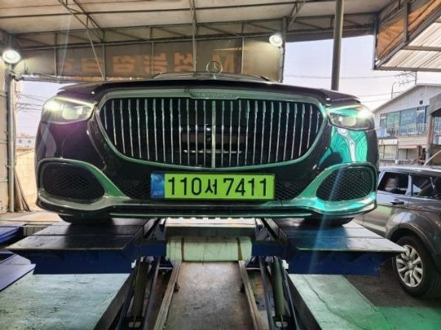 MERCEDES-BENZ S-CLASS - View 1