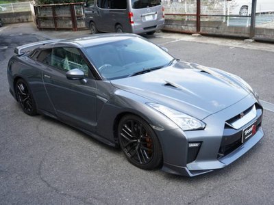 NISSAN GT-R - 3