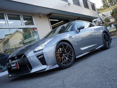 NISSAN GT-R - 5