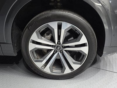 AUDI Q8 - 6
