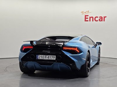 صورة 3 لـ 2023 Lamborghini HURACAN