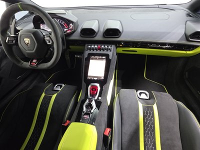 صورة 5 لـ 2023 Lamborghini HURACAN