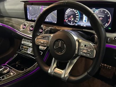 MERCEDES-BENZ E-CLASS - 9
