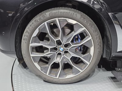 BMW X7 - 6