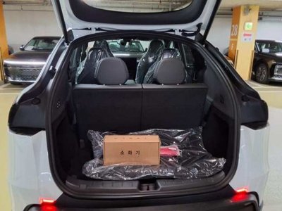 TESLA MODEL Y - 9