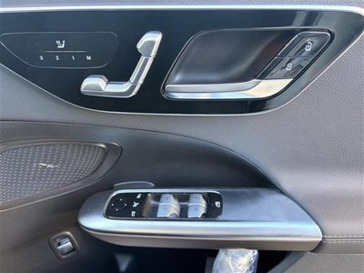 صورة مصغرة 33 لـ 2025 Mercedes-BENZ C-CLASS