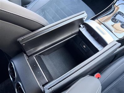 صورة مصغرة 32 لـ 2025 Mercedes-BENZ C-CLASS