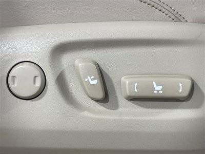 TOYOTA LAND CRUISER PRADO - 8