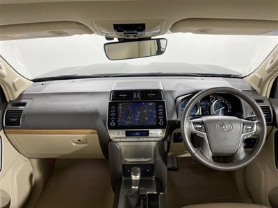 TOYOTA LAND CRUISER PRADO - 3