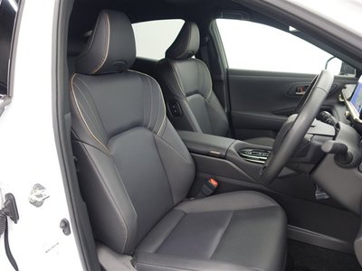 2023 Toyota CROWN SPORT photo 5