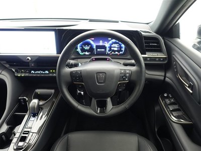 2023 Toyota CROWN SPORT photo 4