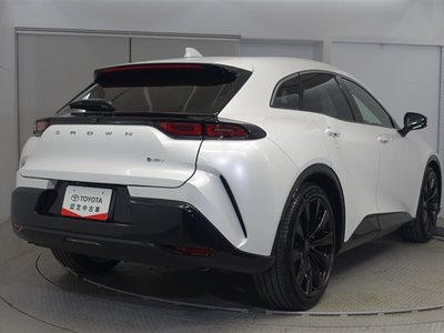 2023 Toyota CROWN SPORT photo 3