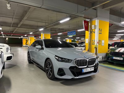 BMW 5 SERIES - 2