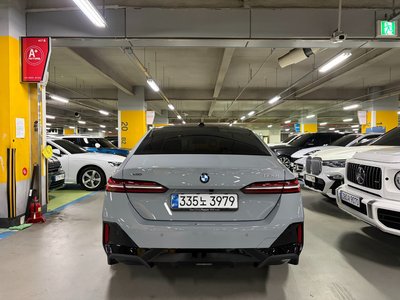 BMW 5 SERIES - 6
