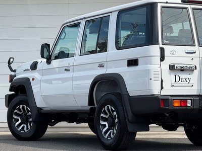 2026 Toyota LAND CRUISER 70 — миниатюра 27
