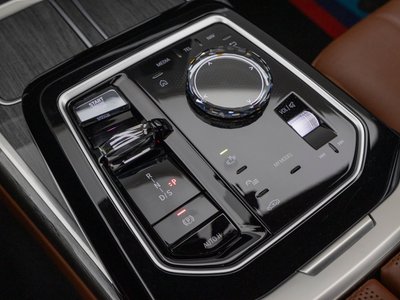صورة 9 لـ 2023 BMW 7 SERIES