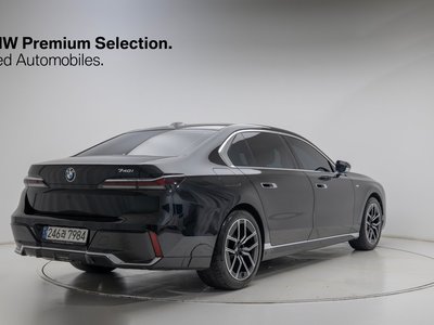 صورة 5 لـ 2023 BMW 7 SERIES