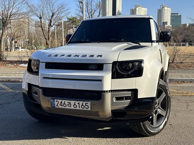 LAND ROVER DEFENDER - 1