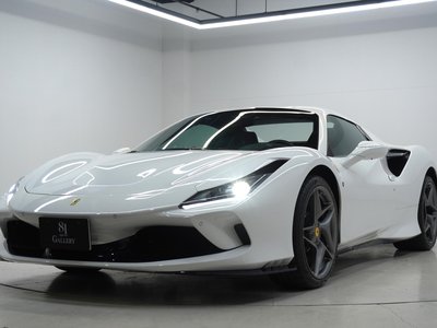 FERRARI F8 SPIDER