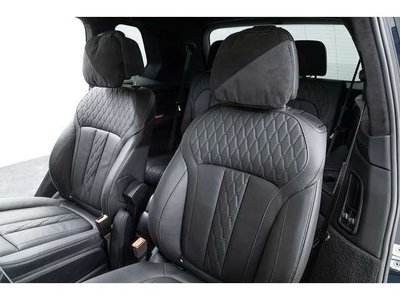 2020 BMW X7 — миниатюра 41
